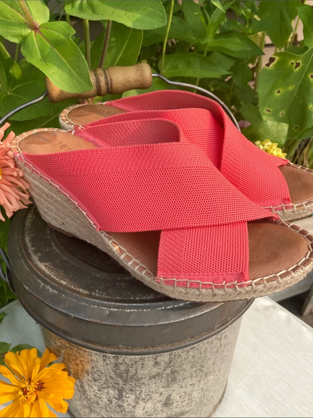 NWOT- Kenneth Cole Coral Pink Wedge Espadrilles